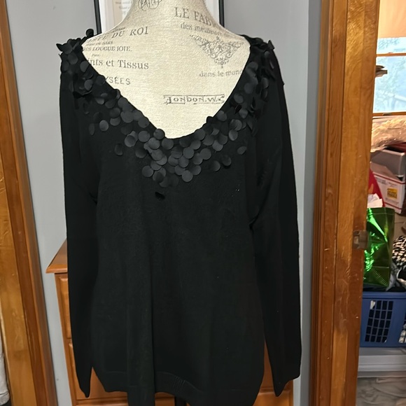 New York & Company Sweaters - NEW YORK & Co SWEATER in EUC